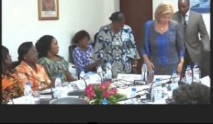 La 1ère Dame Dominique Ouattara a échangé avec les femmes députes de Côte d'Ivoire