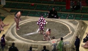 Le combat de sumo le plus court de l'histoire