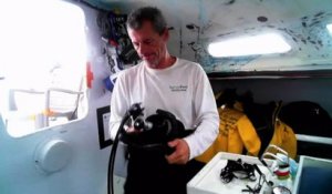 D104 : Sébastien Destremau tries his diving equipment / Vendée Globe