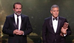"Nous devons nous battre pour que les JO2024 soient à Paris et pas à Los Angeles !" Jean Dujardin traduit George Clooney