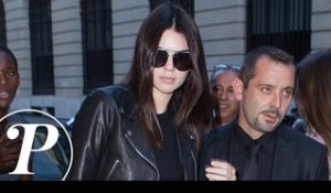 Fashion Week - Kendall Jenner en visite à Paris rencontre ses fans.