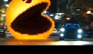 PIXELS Extrait VF "Course poursuite avec Pac Man"