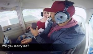 Il a un malaise en demandant sa petite amie en mariage dans un avion