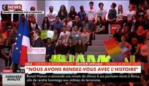 A Bercy, devant une salle archi-comble, Benoit Hamon lance: "Tout commence aujourd'hui !"