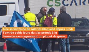 Piquet de grève chez Whirlpool Amiens, les salariés bloquent l'entrée de l'usine