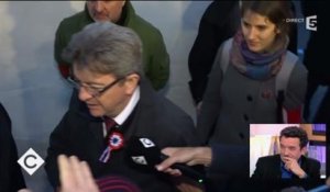 Jean-Luc Mélenchon : un journaliste de C à vous est "jeté" d'un meeting