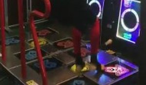 Ce Japonais est le roi du jeu Dance Dance Revolution