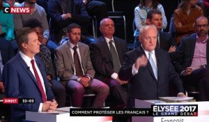 Le tacle de François Asselineau à François Fillon : "Si je suis élu président, ma femme restera discrète"