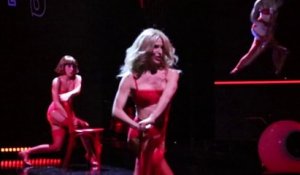 Tonya Kinzinger dans Hit Parade avec Dalida, Cloclo, Mike Brant, Sacha Distel : ils reviennent !