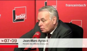Jean-Marc Ayrault : "Les casques blancs font un travail au péril de leur vie."