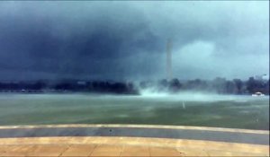 Découvrez les images impressionnantes d'une tornade qui a touché les Etats-Unis - Regardez