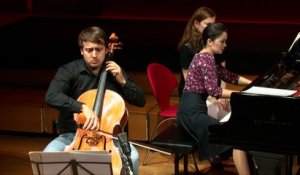 Camille Saint-Saëns : Sonate pour violoncelle et piano n° 1 en ut mineur op. 32 Allegro par le Duo Urba
