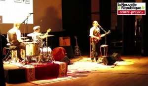 VIDEO. Vouneuil-sous-Biard : le trio blues Rosemud en résidence à la salle R2B