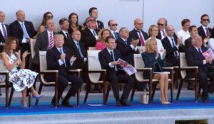 Le défilé des Champs-Elysées aux couleurs américaines avec Trump