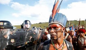 Thousands of indigenous Brazilians protest