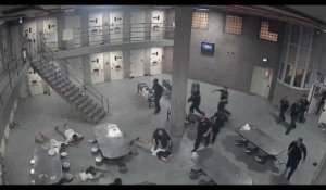 Des gardiens attaqués par des prisonniers très violents aux Etats-Unis (vidéo)