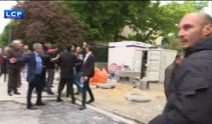 Marine Le Pen chahutée lors d'une visite surprise à Reims