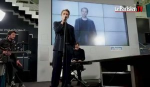 Thomas Azier chante «Call» en live au Parisien
