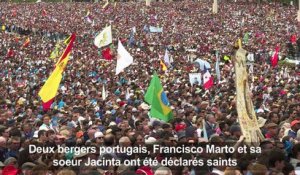 Le Pape canonise deux bergers de Fatima devant 500.000 fidèles