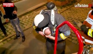 Paris : le pompier sauve un  bébé et le descend à l'échelle dans sa veste