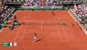 Roland-Garros 2017 : Le combo amorti puis volée de Wawrinka (7-5, 3-3)