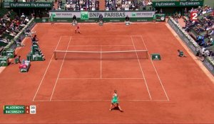 Roland-Garros 2017 : Quel point remporté par Mladenovic !  (4-4)