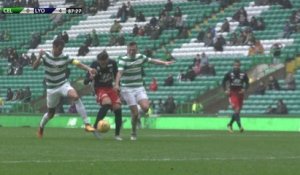 Match Amical - Celtic / OL - Amine Gouiri réalise l'enchaînement parfait pour le 4ème but ...
