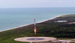 Atterrissage autonome de la fusée SpaceX à Cap Canaveral !