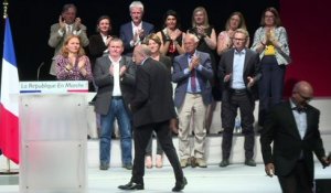 Collomb: Macron "a révolutionné le monde"