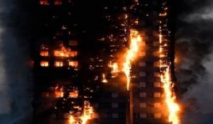 Gigantesque Incendie de la tour Grenfell  de 27 étages à Londres