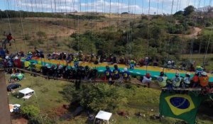Brésil : le plus grand barbecue suspendu au monde
