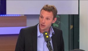 STX : "Macron suit finalement les conseils de Marine Le Pen", dit Gilbert Collard