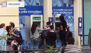 Ils se servent d'un rat crevé pour essayer de voler une femme !