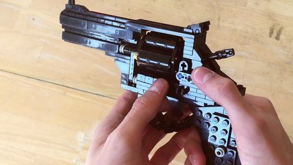 Pistolet Lego avec élastique : Activité Familiale du Samedi Matin!