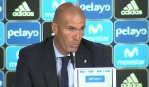 Foot - ESP - Supercoupe : Zidane «C'est fabuleux»