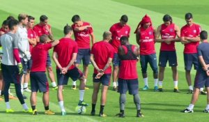 Football: entraînement du PSG avec Neymar, avant Saint-Etienne