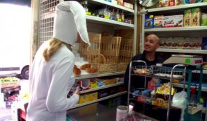 Pour la nouvelle saison de "La maison des maternelles" sur France 5, Agathe Lecaron se déguise en... spermatozoïde - Regardez