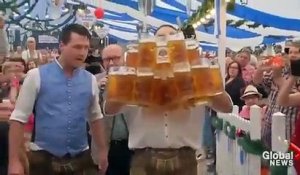 Record du monde du porté de bières lors de l'Oktoberfest