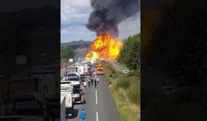 un camion transportant des bouteilles de gaz prend feu sur la RN10 (Charente-Maritime)