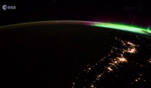 Un astronaute capture une aurore boréale depuis l'ISS