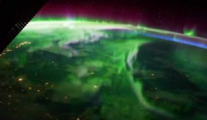 Les images impressionnantes d'une aurore boréale vue depuis l'ISS