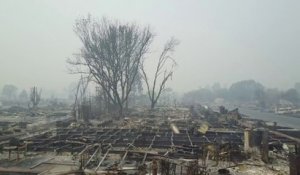 Ravages de l'incendie en Californie filmé par un Drone - Santa Rosa