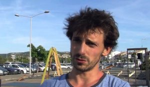 19h45, le Collectif de la Bascule répète sur le parking de Jonquières