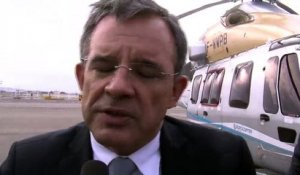 Thierry Mariani en visite à Eurocopter