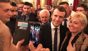 Emmanuel Macron reçoit les maires à l’Élysée