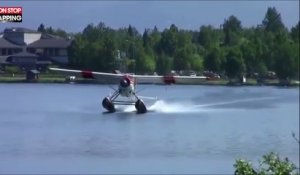 Un hydravion rate complètement son décollage et se crashe (vidéo)