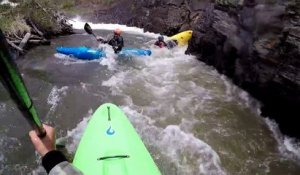 Son kayak éclate en deux en pleine descente