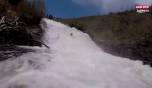 États-Unis : Un kayak se coupe en deux dans une chute d’eau (Vidéo)