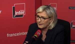 Marine Le Pen : "Après les hôpitaux, les commissariats, les casernes... La ruralité va voir fermer les gares"