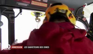 Avalanches  : dans l'hélicoptère des sauveteurs des cimes
